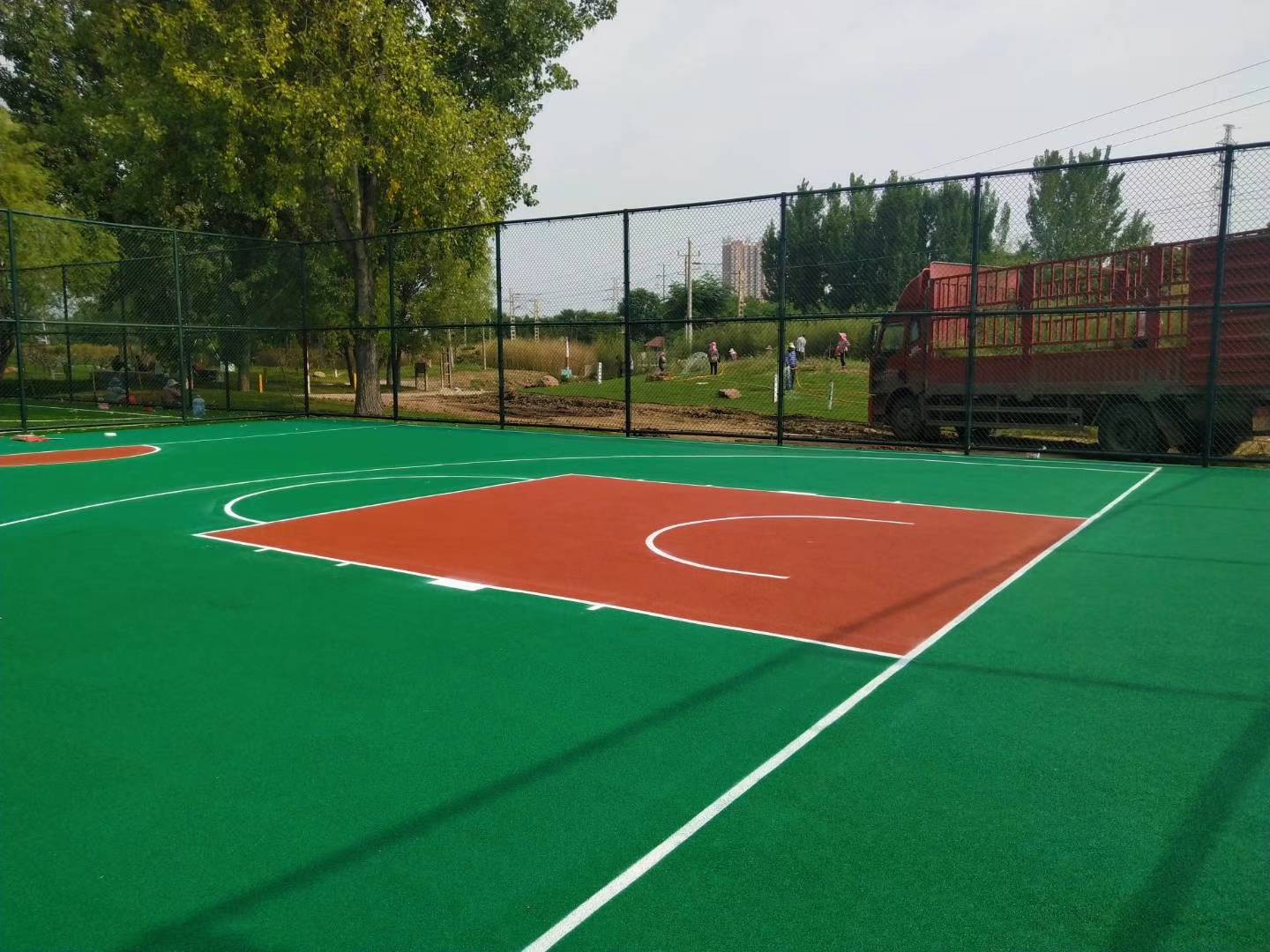 塑膠顆粒籃球場 塑膠顆粒籃球場